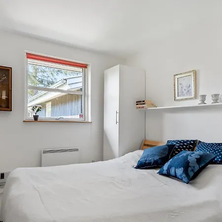 Gorgeous In Vaeggerlose With Wifi Hébergement de vacances Bøtø By